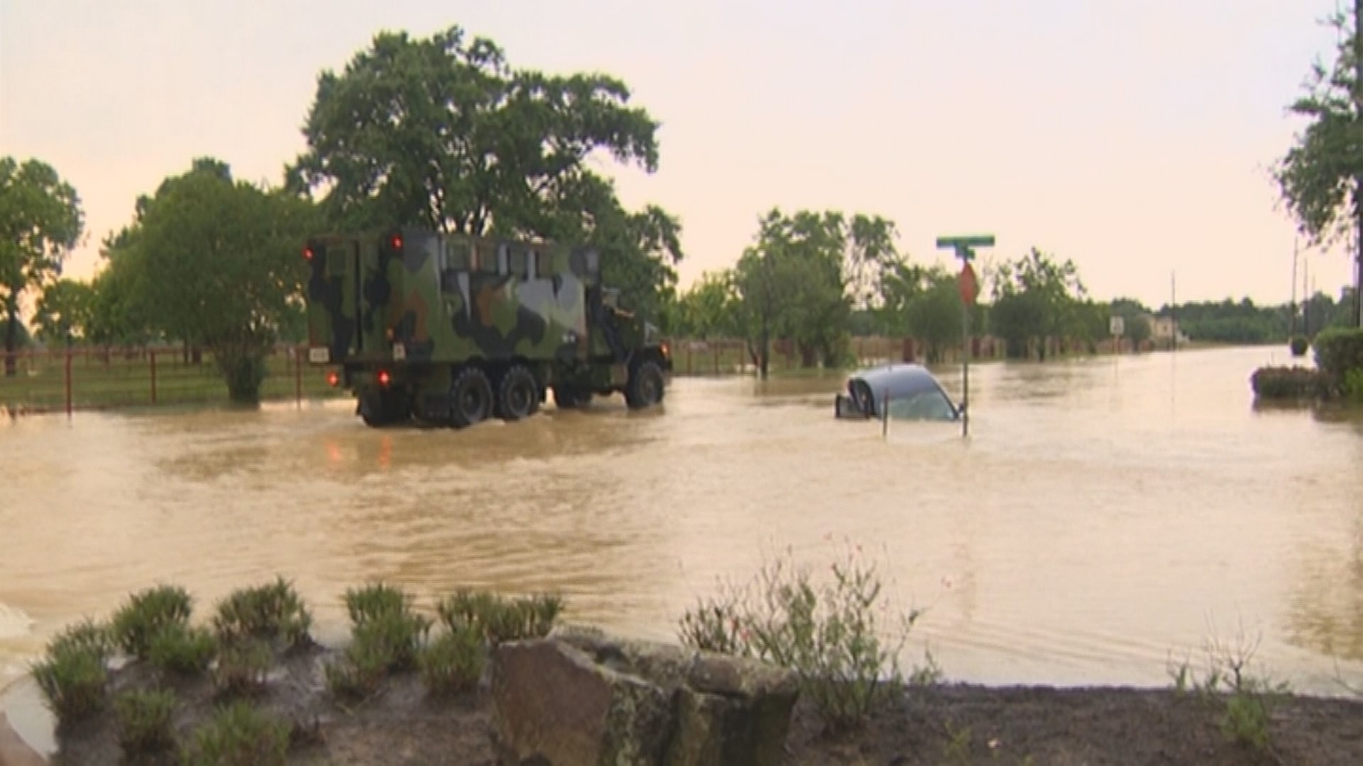 Cars, homes flooded in Tomball after Friday's storms